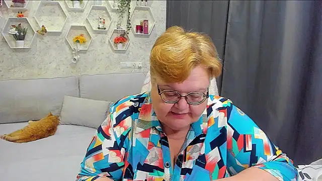  big love  online show from April 6, 2026, 7:37 pm