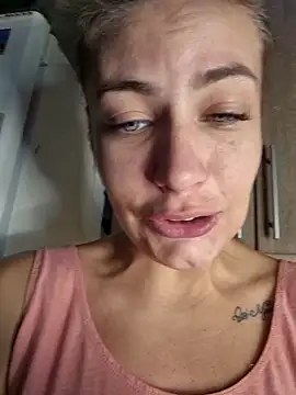 Keli Jessi online show from November 30, 2025, 2:40 pm