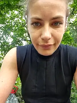 Keli Jessi online show from May 22, 2026, 1:09 pm