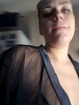 Snapshot of Keli_Jessi chatting on January 10, 2026, 6:36 pm Keli Jessi online show from January 10, 2026, 6:36 pm