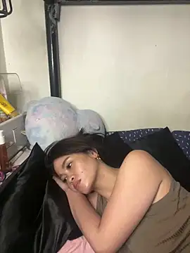 pinay4uwithagoodheart online show from April 24, 2026, 6:21 pm