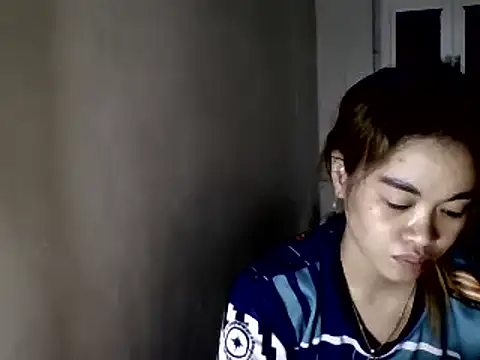 pinay4uwithagoodheart online show from December 2, 2024, 12:46 pm