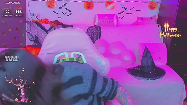 Snapshot of Lolisuccub chatting on November 1, 2025, 6:24 pm Lolisuccub online show from November 1, 2025, 6:24 pm