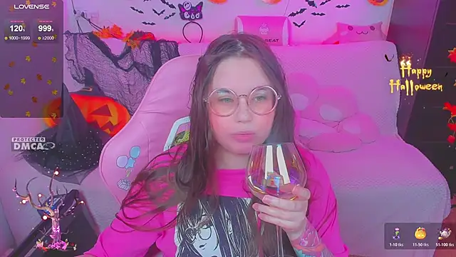 Lolisuccub online show from December 2, 2025, 5:36 pm