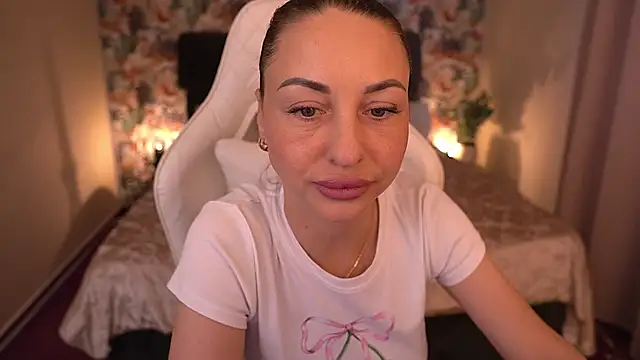 KristiiMax online show from May 27, 2026, 4:25 pm