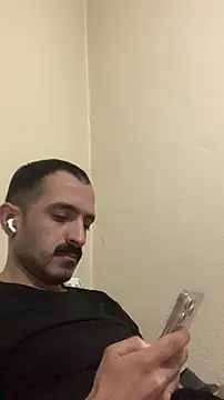 Snapshot of saye0044 chatting on February 28, 2026, 3:17 am saye0044 online show from February 28, 2026, 3:17 am