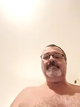 Snapshot of mike9473 chatting on November 14, 2025, 1:37 pm mike9473 online show from November 14, 2025, 1:37 pm