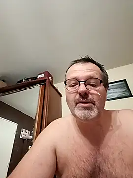 Snapshot of mike9473 chatting on December 4, 2025, 6:34 am mike9473 online show from December 4, 2025, 6:34 am