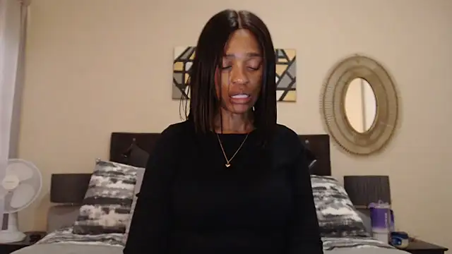 Creamyass22 online show from October 2, 2025, 3:26 pm