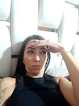 LunaZambrano online show from March 27, 2026, 3:15 am