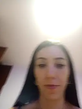 Snapshot of LunaZambrano chatting on October 12, 2025, 3:41 am LunaZambrano online show from October 12, 2025, 3:41 am