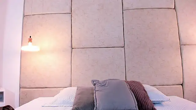 Snapshot of aisha_vs chatting on November 12, 2025, 12:09 pm aisha vs online show from November 12, 2025, 12:09 pm