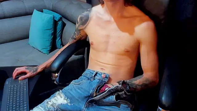 Snapshot of Dmtry6 chatting on February 1, 2025, 12:29 am Dmtry6 online show from February 1, 2025, 12:29 am