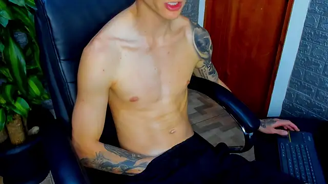 Snapshot of Dmtry6 chatting on March 21, 2025, 11:12 pm Dmtry6 online show from March 21, 2025, 11:12 pm