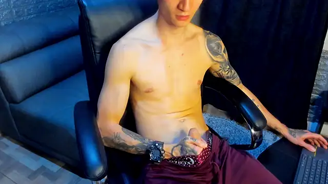 Snapshot of Dmtry6 chatting on March 13, 2025, 9:37 pm Dmtry6 online show from March 13, 2025, 9:37 pm