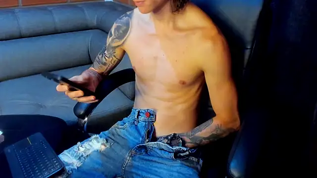 Snapshot of Dmtry6 chatting on January 25, 2025, 2:36 pm Dmtry6 online show from January 25, 2025, 2:36 pm