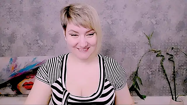 Djullia online show from April 2, 2026, 6:09 am