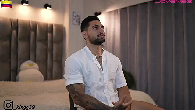 john king29 online show from November 6, 2025, 10:25 pm