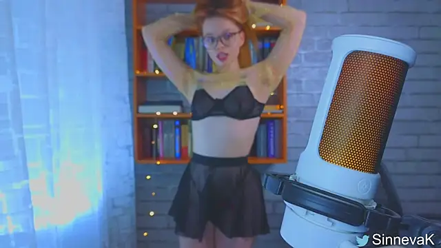 sinteas online show from March 12, 2025, 2:56 pm