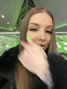 Snapshot of KrisMagnoly chatting on December 5, 2024, 4:28 pm KrisMagnoly online show from December 5, 2024, 4:28 pm