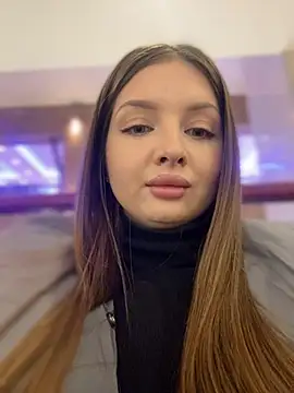 KrisMagnoly online show from February 2, 2026, 6:07 pm