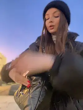 Snapshot of KrisMagnoly chatting on March 22, 2025, 4:47 pm KrisMagnoly online show from March 22, 2025, 4:47 pm