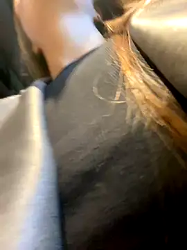 Snapshot of KrisMagnoly chatting on September 13, 2025, 4:29 pm KrisMagnoly online show from September 13, 2025, 4:29 pm