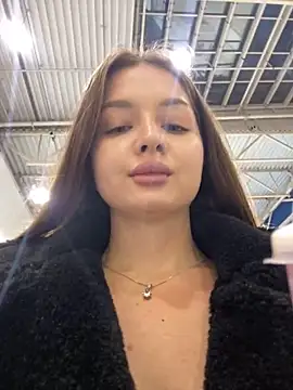 KrisMagnoly online show from November 7, 2025, 2:54 pm