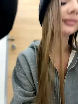 KrisMagnoly online show from January 11, 2026, 6:26 pm