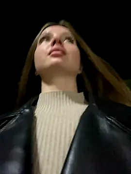 Snapshot of KrisMagnoly chatting on September 19, 2025, 5:28 pm KrisMagnoly online show from September 19, 2025, 5:28 pm