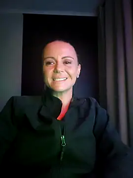 MrsBunnyBum online show from April 20, 2026, 5:14 pm