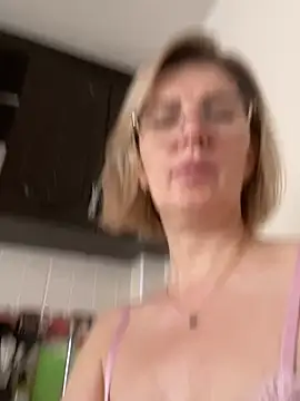 sensualEmilia online show from March 26, 2026, 9:29 am