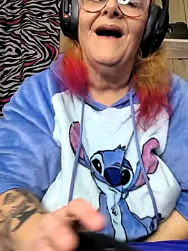 davisdesiresxh online show from November 17, 2025, 6:12 pm