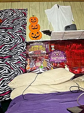 davisdesiresxh online show from October 21, 2025, 1:54 pm