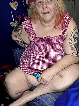 davisdesiresxh online show from January 14, 2026, 1:15 pm