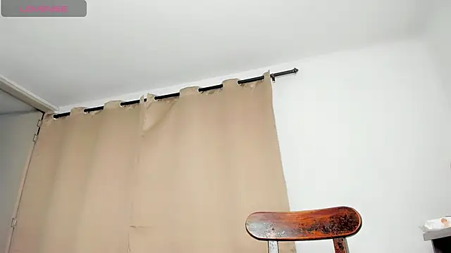 Genesis Sandoval online show from March 6, 2026, 10:16 pm