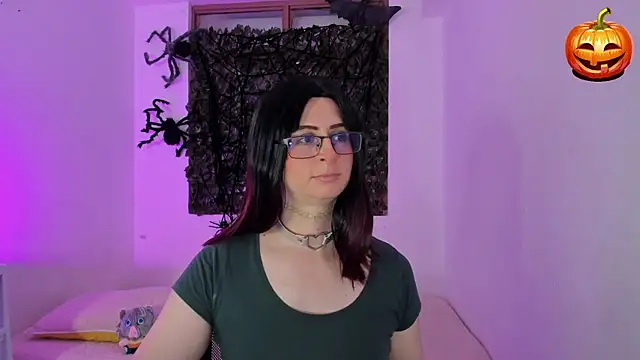 KimberlyJohnsoon online show from October 17, 2025, 3:14 pm