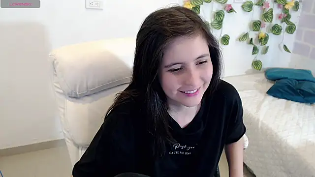 tania sweet   online show from November 22, 2025, 5:34 pm