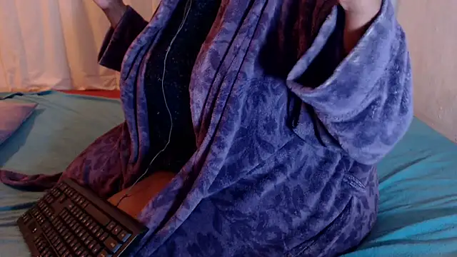 XXEBONYTEAZERXX online show from July 18, 2026, 4:26 pm