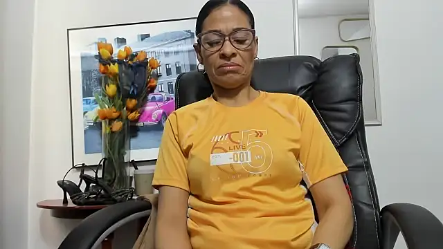 Snapshot of Aries_Mature chatting on October 11, 2025, 2:29 pm Aries Mature online show from October 11, 2025, 2:29 pm