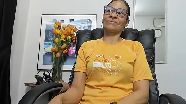 Snapshot of Aries_Mature chatting on October 19, 2025, 3:04 pm Aries Mature online show from October 19, 2025, 3:04 pm