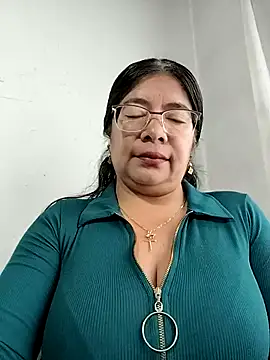 Snapshot of __valentina18 chatting on January 14, 2026, 1:26 pm valentina18 online show from January 14, 2026, 1:26 pm