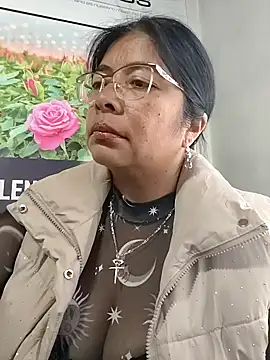 Snapshot of __valentina18 chatting on February 26, 2026, 1:00 pm valentina18 online show from February 26, 2026, 1:00 pm