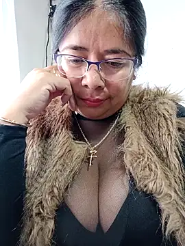 Snapshot of __valentina18 chatting on March 2, 2025, 1:09 pm valentina18 online show from March 2, 2025, 1:09 pm