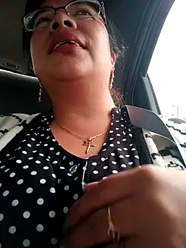 Snapshot of __valentina18 chatting on February 11, 2025, 1:41 pm valentina18 online show from February 11, 2025, 1:41 pm