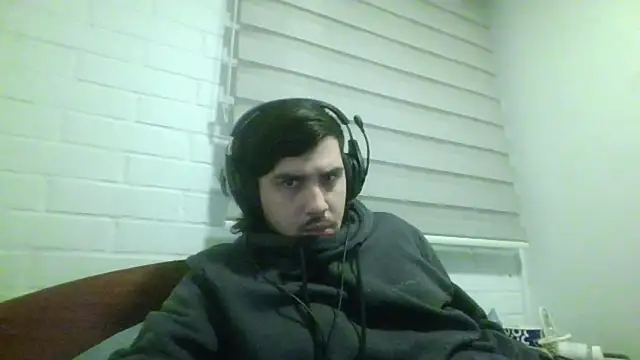 hung weeb online show from July 14, 2026, 4:28 am