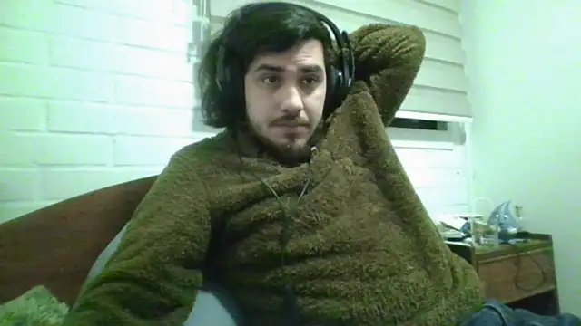 hung weeb online show from July 28, 2026, 4:09 am