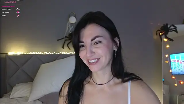 Mary love16 online show from October 30, 2025, 8:01 am