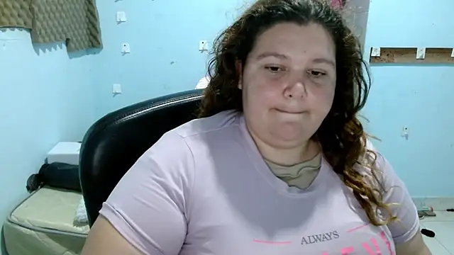 squirt322bbw online show from October 23, 2025, 7:01 pm