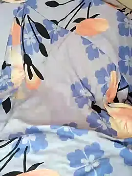 Snapshot of Beautifulsex4u chatting on December 28, 2024, 6:40 pm Beautifulsex4u online show from December 28, 2024, 6:40 pm